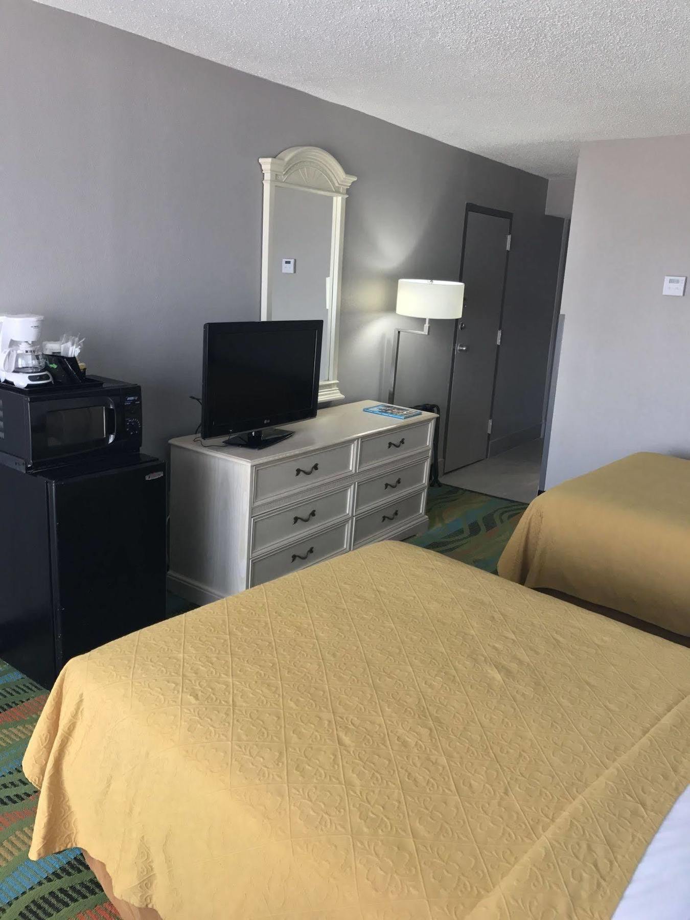 Hotel Boardwalk 705 Virginia Beach Esterno foto